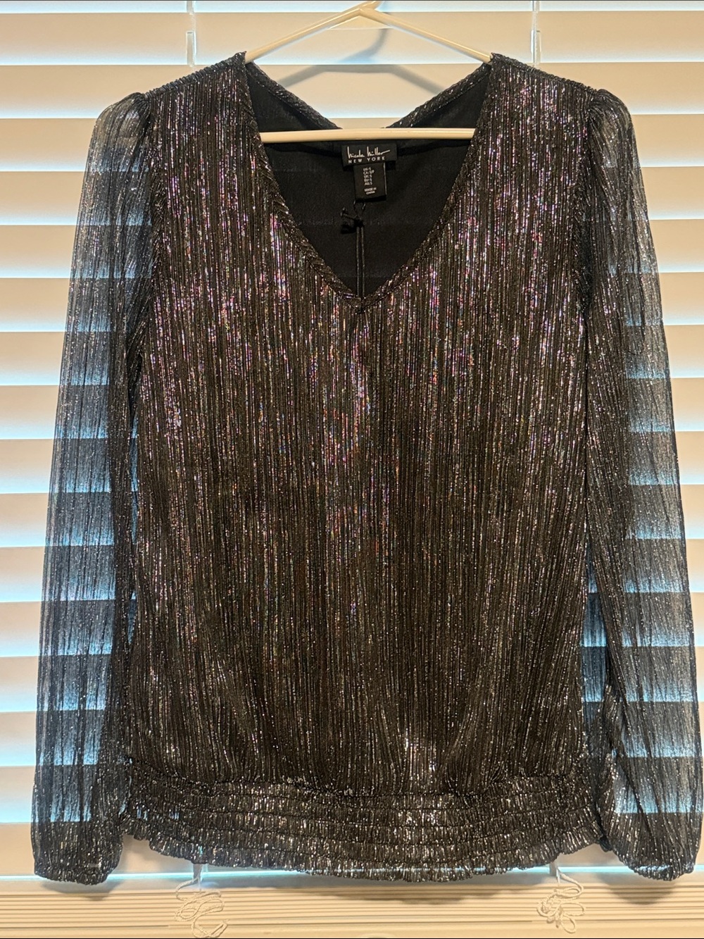 Lulu's Iridescent Black V-Neck Long Sleeve Blouse